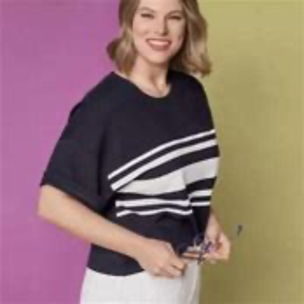 Cabi S Catamaran Tee NWOT